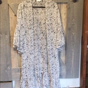 Melrose and Market kimono